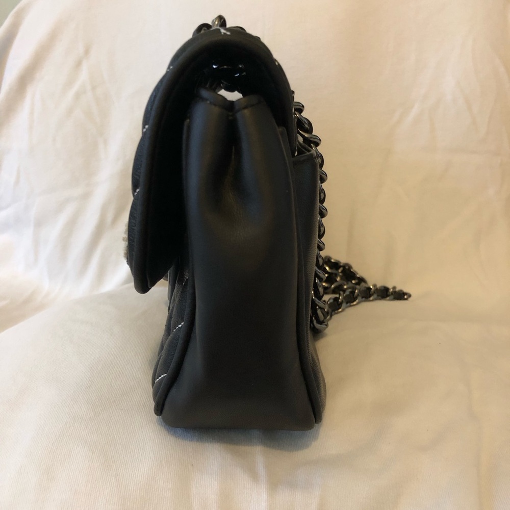 Karl Lagerfeld Paris Agyness Black Quilted Shoulder Bag - Picture 5 of 16
